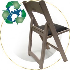 Classic: CHIP R FOLDING CHAIRS AND THE NEW FRONTIER OF RECYCLING: made of 100% Recycled Plastic